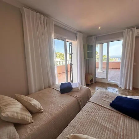 Malagasuite Olmedo With Private Pool Villa